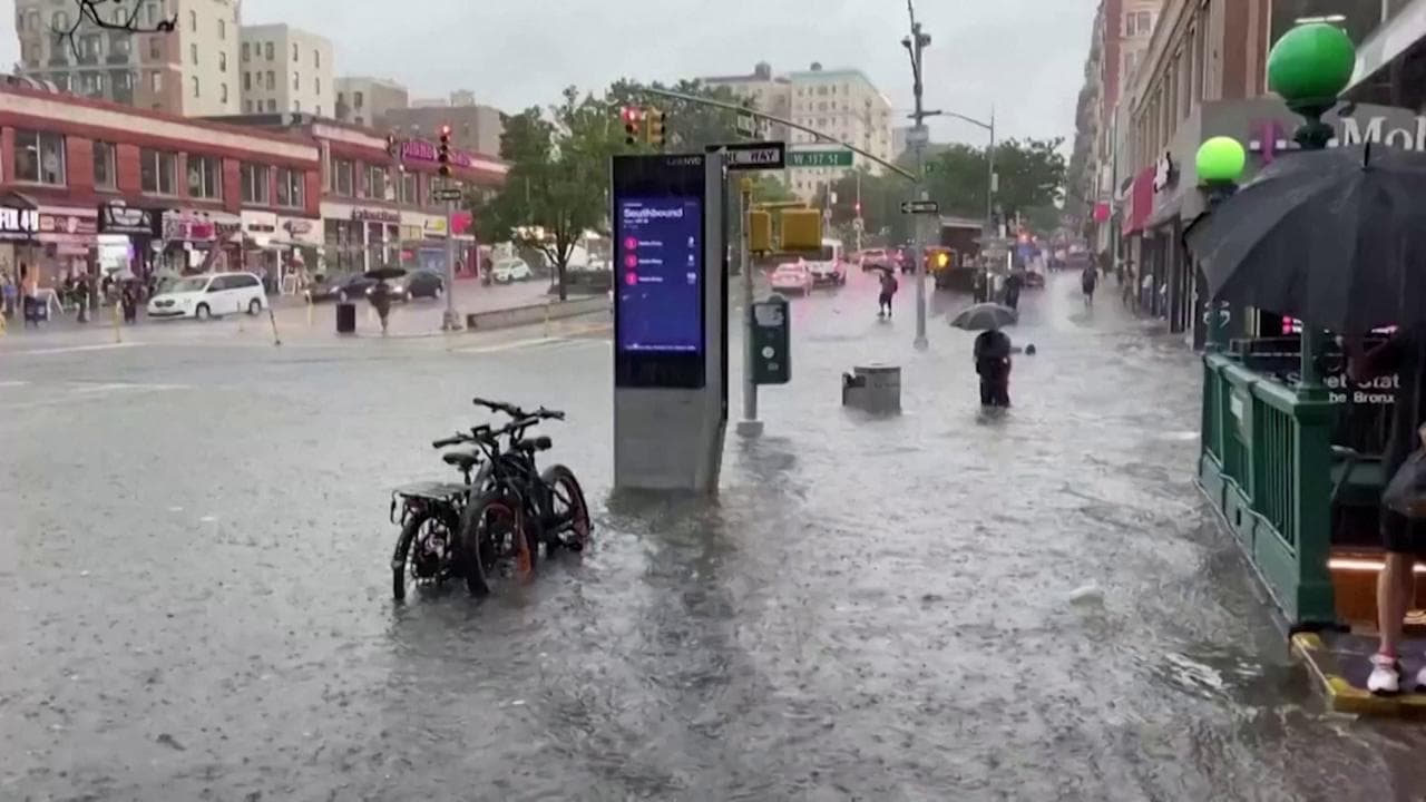 Usa, la tempesta 'Elsa' sommerge New York: danni e strade allagate
