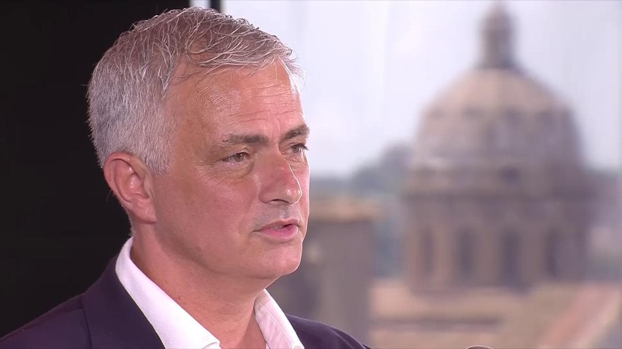 Mourinho e la frecciata all'Inter: "Facile vincere se poi non hai i soldi per pagare gli stipendi"
