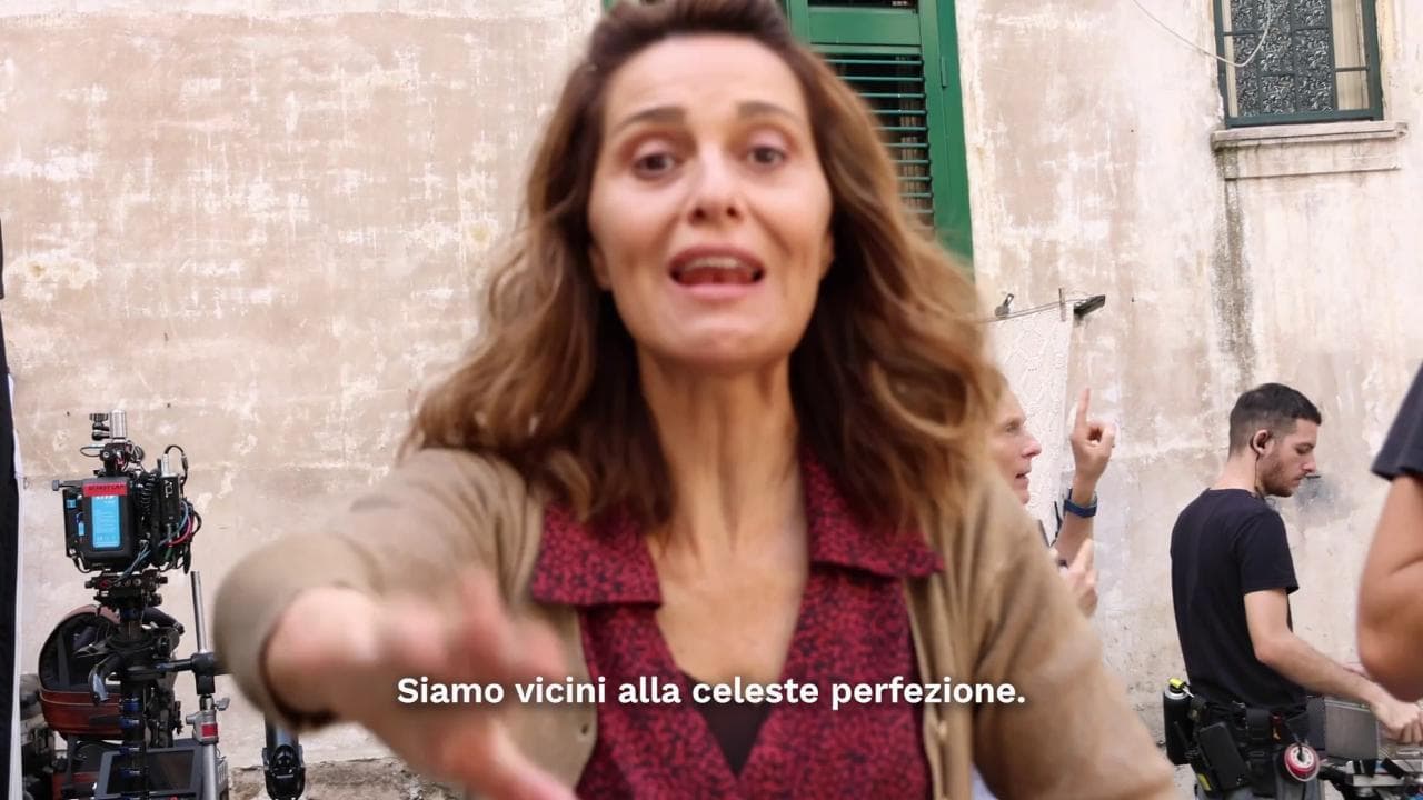 Paola Cortellesi, il backstage (molto speciale) di 'C'è ancora domani'