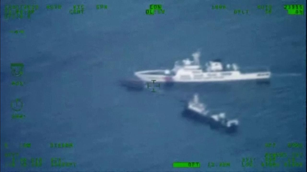 Nelle acque contese del Mar Cinese si speronano navi filippine e cinesi: le accuse incrociate