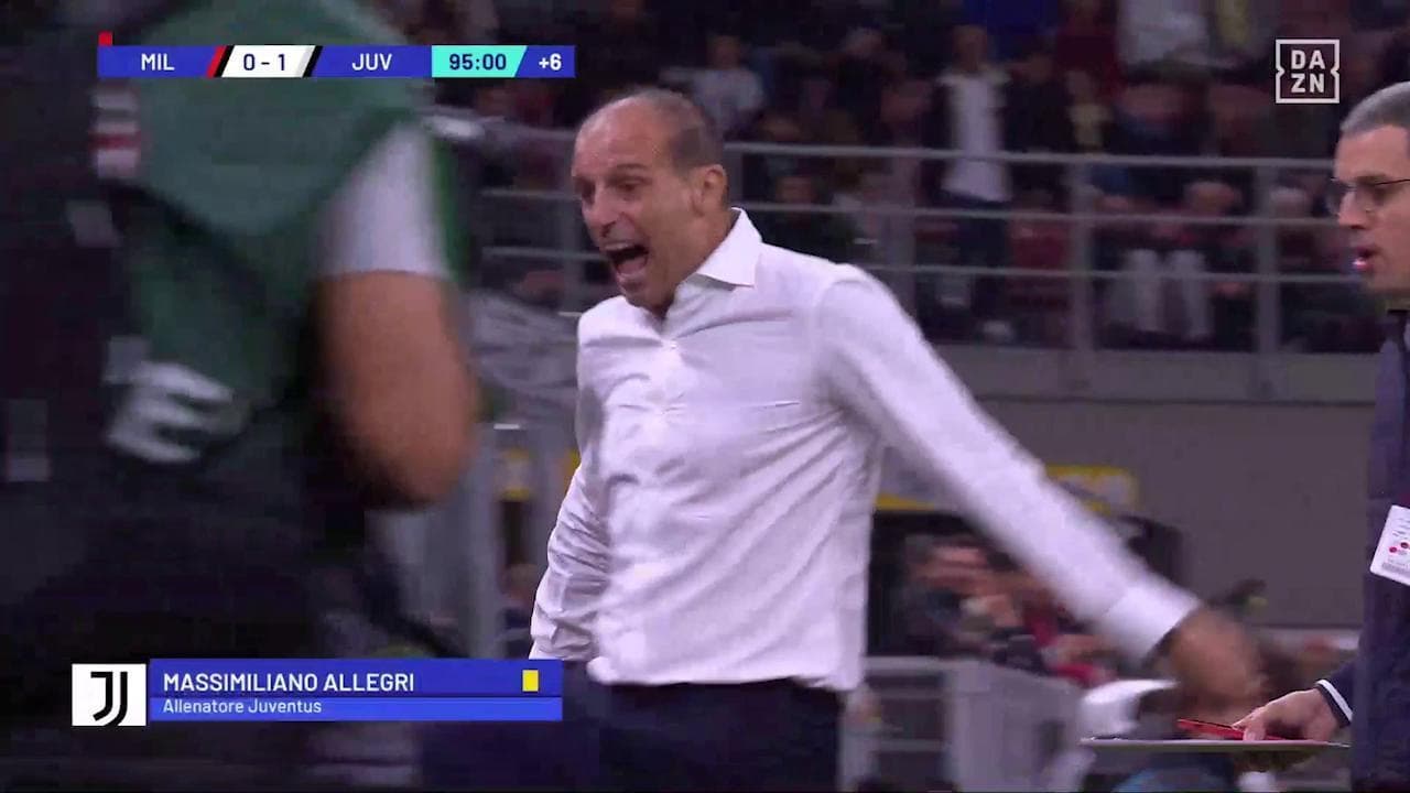 Allegri, furia e spogliarello: si toglie giacca e cravatta e inveisce contro i suoi giocatori