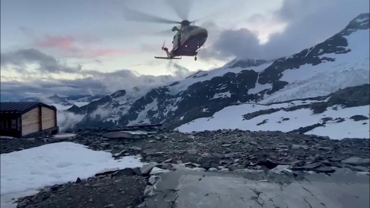 Monte Rosa, trovate morte assiderate le due alpiniste bloccate dalla bufera, il video delle ricerche
