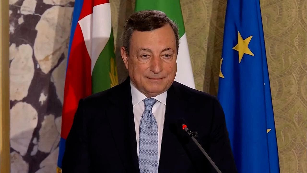 Draghi: "Per Italia momento favorevole, stime crescita saranno riviste al rialzo"