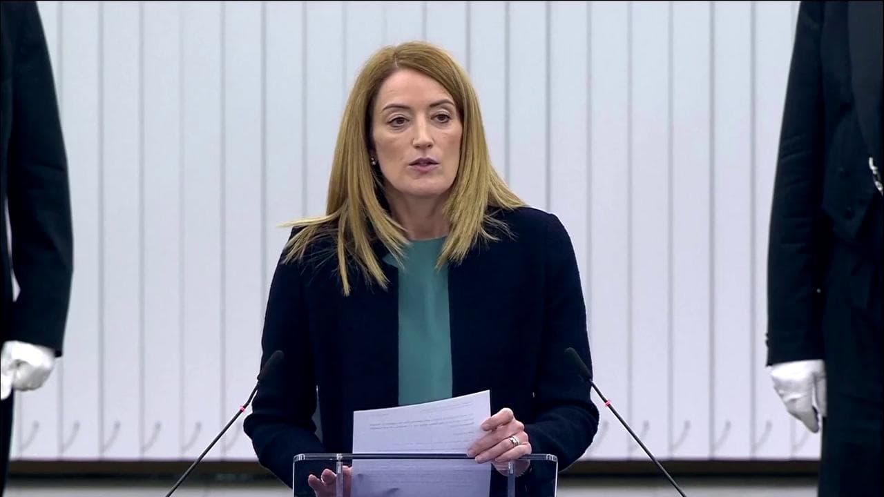 L'applauso del Parlamento Europeo alla proclamazione del Premio Sacharov per Mahsa Amini e "Donna, vita, libertà"