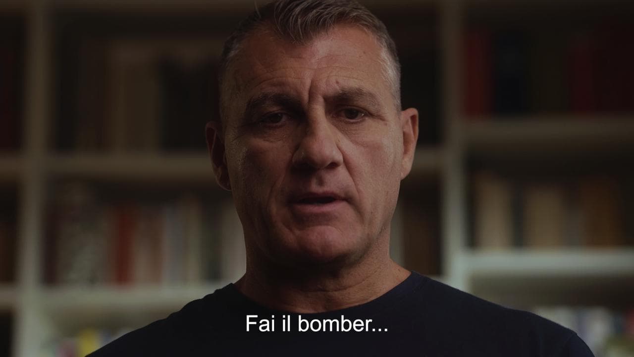 Lo spot di Vieri testimonial contro il "pezzotto"