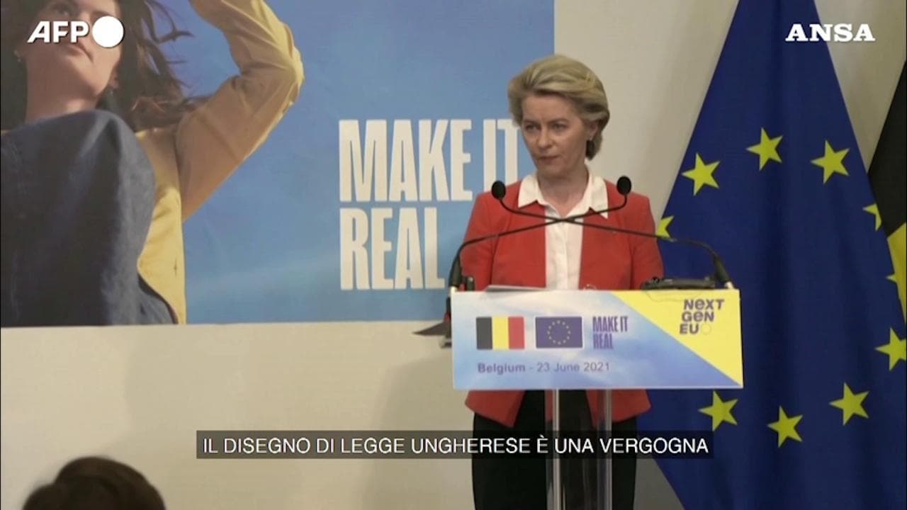 Ursula Von der Leyen: "La legge anti-Lgbt ungherese è una vergogna"