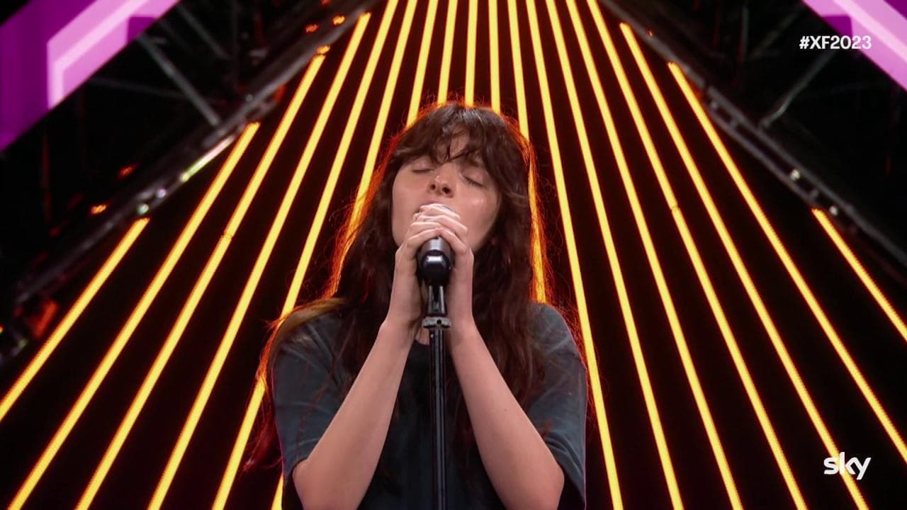 'X Factor', le lacrime di Ambra per Angelica Bove e il suo 'All I want' dei Kodaline