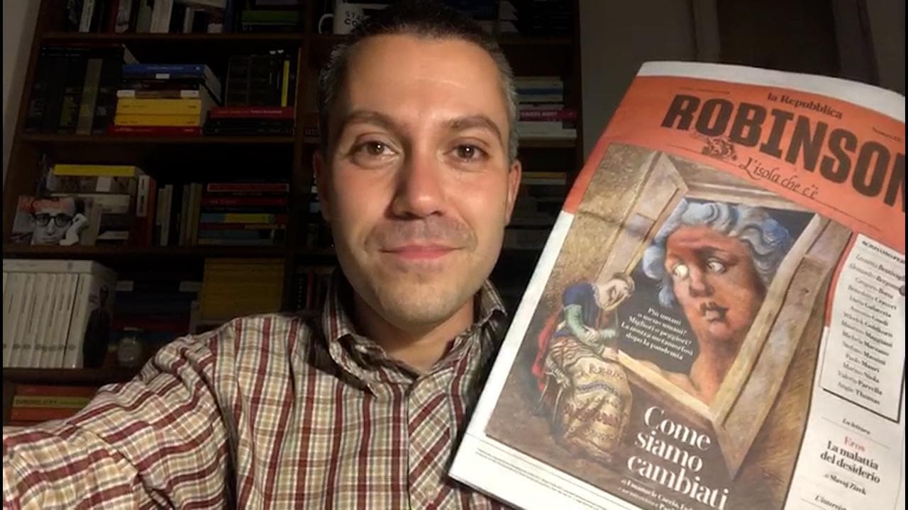 Saverio Raimondo e l'ironia sul nuovo numero di Robinson: "Quel buon odore di carta stampata"