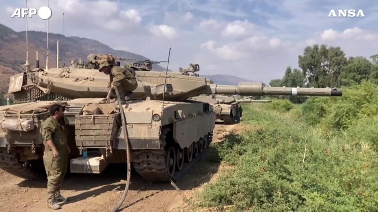 Hezbollah rivendica l'attacco a colpi di mortaio: le forze israeliane si schierano al confine col Libano