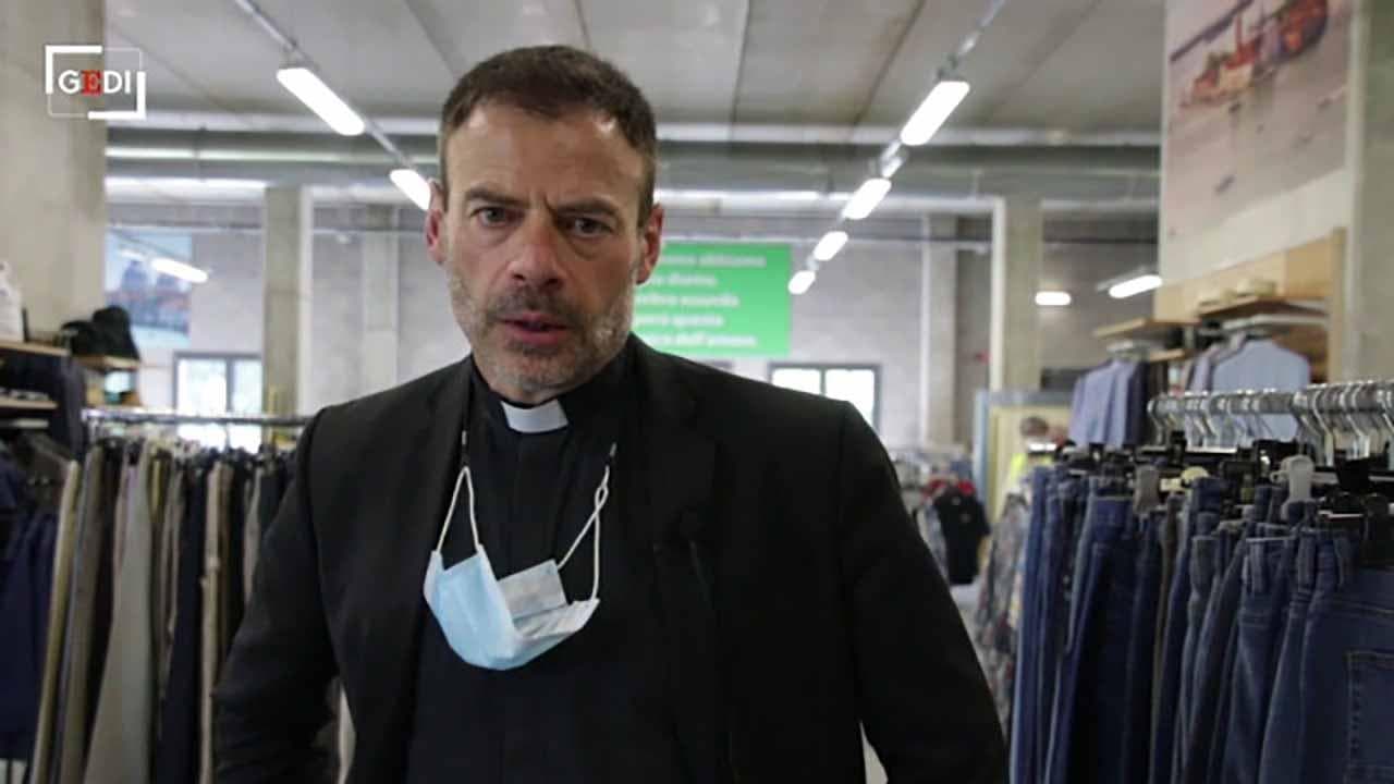 Mestre, l'ipermercato solidale compie un mese: "Povertà in aumento, già servite 9mila persone"