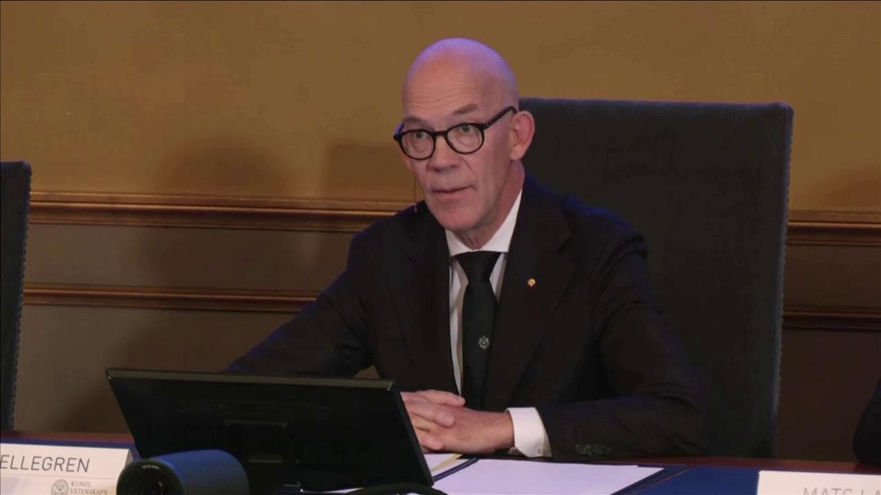 Il Nobel per la Fisica 2023 a Pierre Agostini, Ferenc Krausz e Anne L'Huillier: l'annuncio