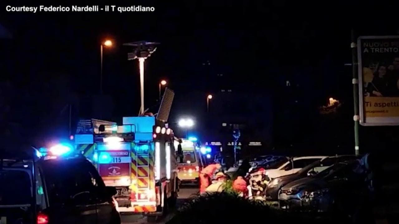 Trento, scontro tra moto e monopattino, due morti: la scena dell'incidente