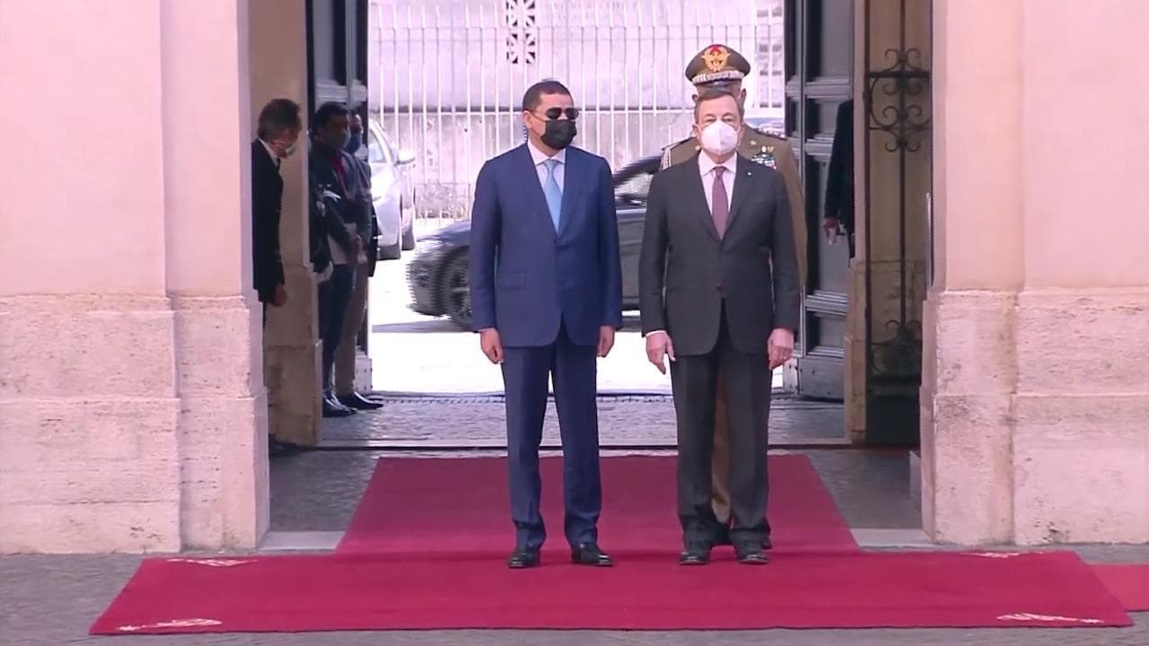 Draghi incontra il premier libico Dbeibeh: "Dovere della Libia tutelare i diritti dei migranti"