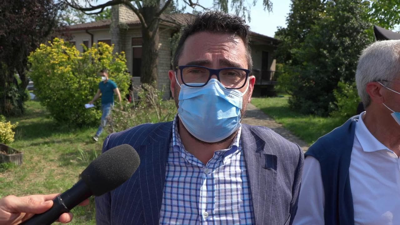 Villanterio, morti due operai. Il sindaco di Copiano: "Conoscevo una vittima, restiamo vicini alla famiglia"