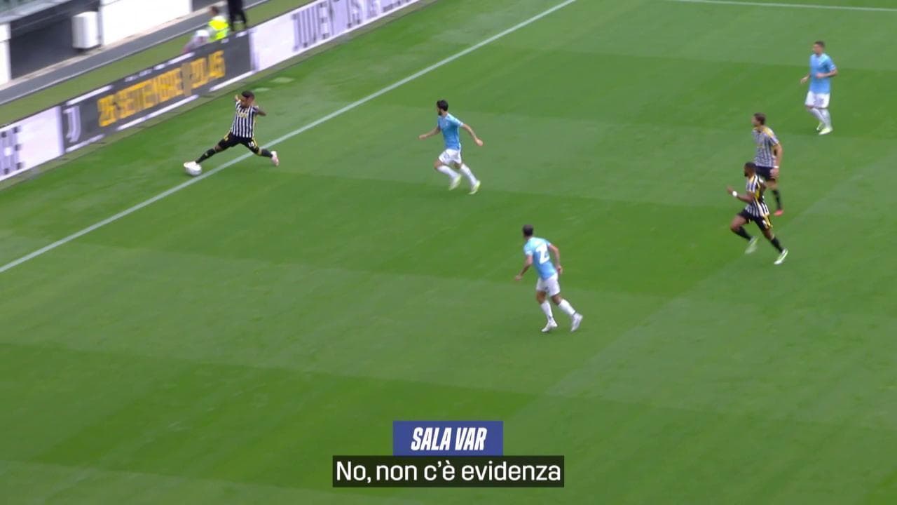 Juventus-Lazio, gol di Vlahovic. Palla dentro o fuori? Il Var decide: "Non c'è evidenza, è regolare"