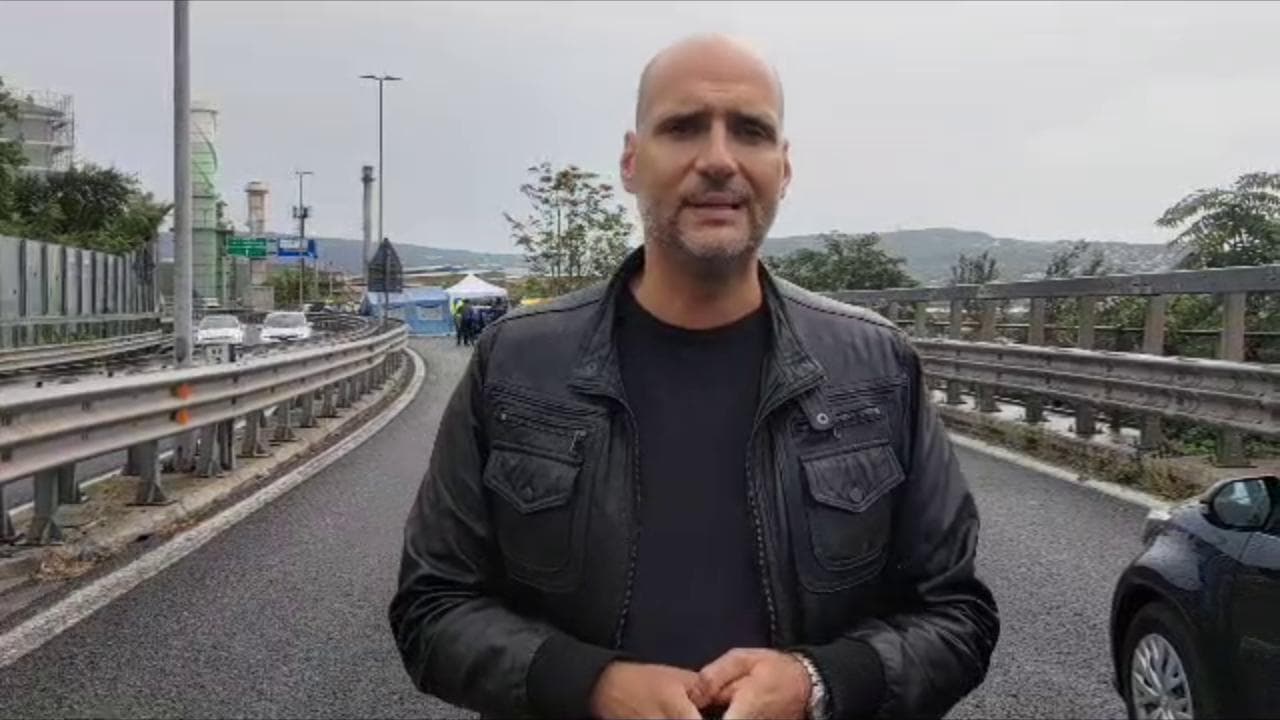 Torturato, legato, impiccato a un corda e lasciato appeso sulla Gvt di Trieste
