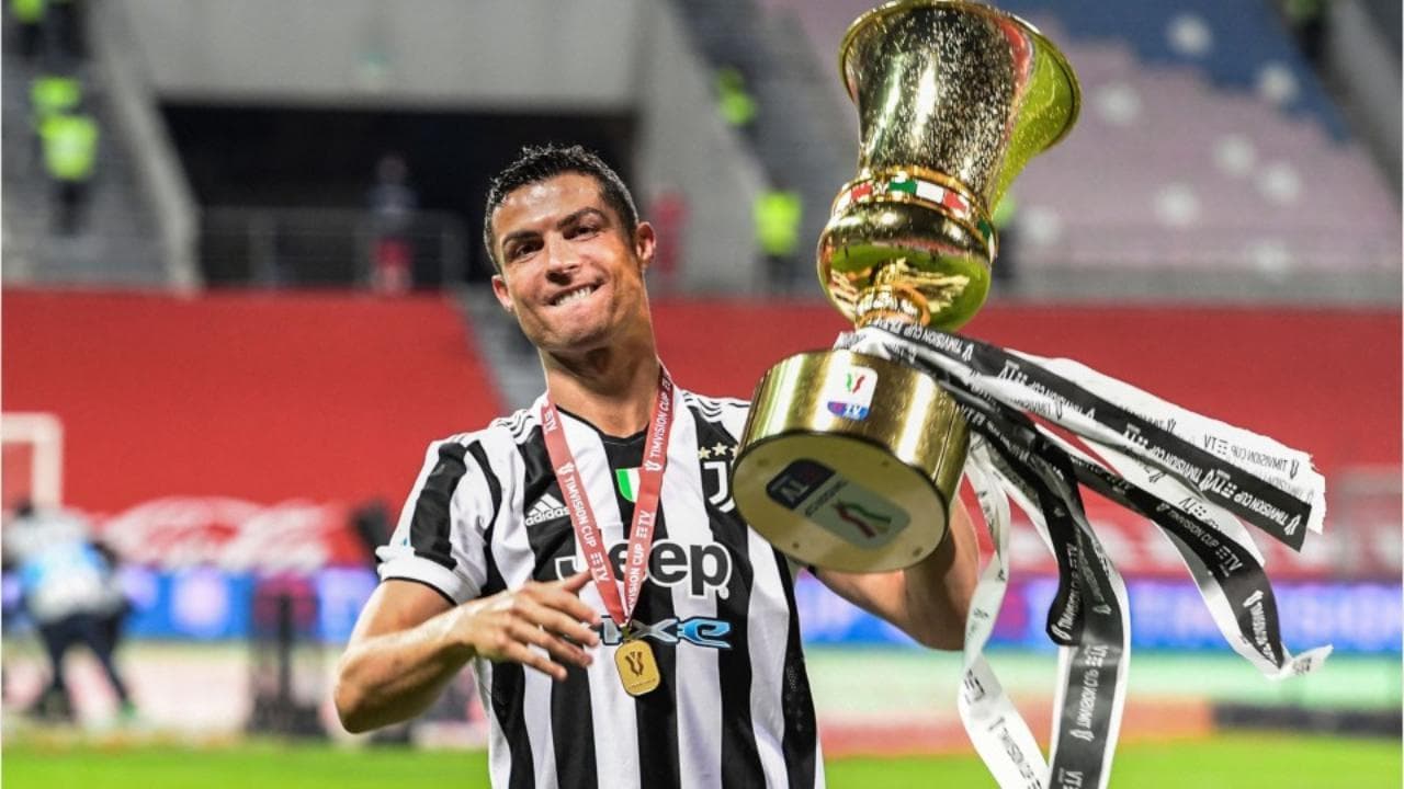 Juventus, Cristiano Ronaldo e il post su Instagram che sa di addio: le reazioni dei tifosi su Twitter