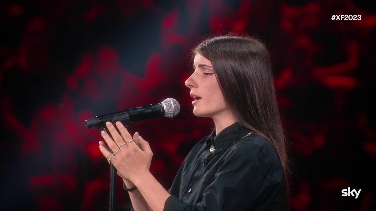 X Factor, Simona Bonura emoziona i giudici con 'L'addio' di Battiato