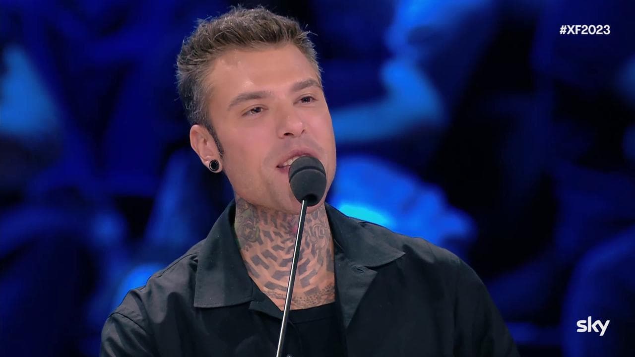 X Factor, il concorrente parla spagnolo ma Fedez ha la soluzione: "Tutto merito della mia tata"