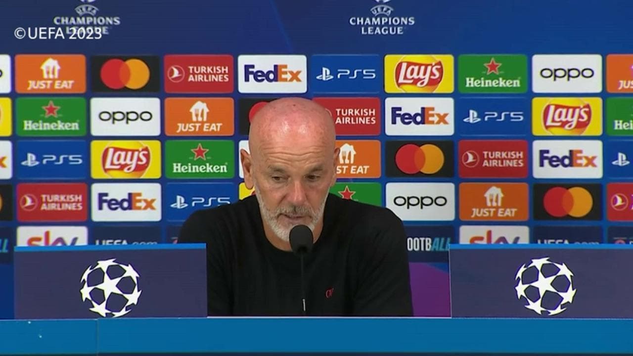 Champions League, il tecnico del Milan Pioli: "Al posto di Leao avrei spaccato la porta"