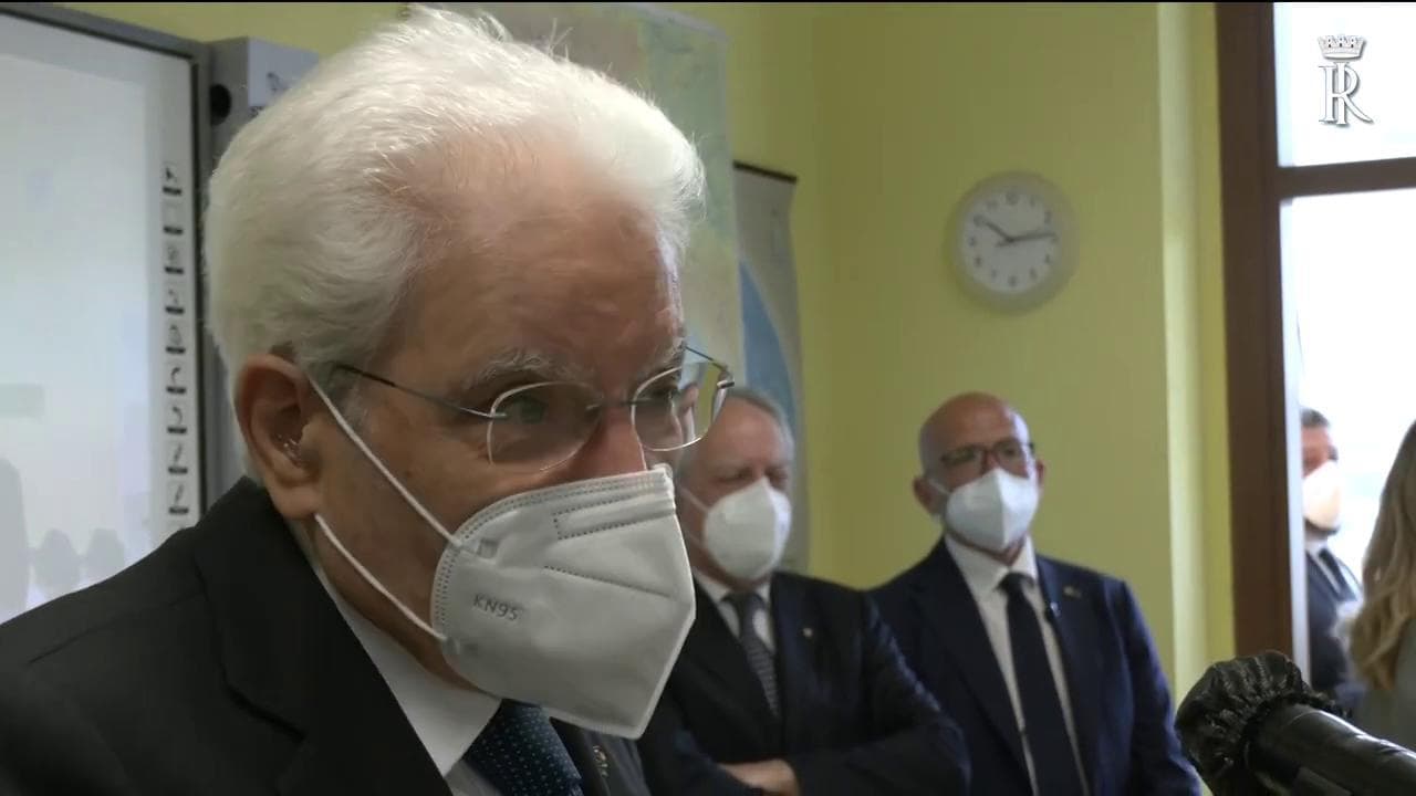 Mattarella: "Sono vecchio, fra otto mesi potrò riposare" - L'integrale