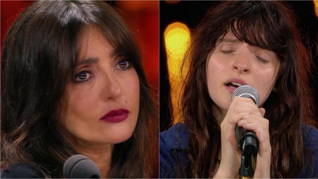 X Factor, Angelica Bove canta "La Notte" e fa emozionare Ambra: l'attrice non trattiene le lacrime
