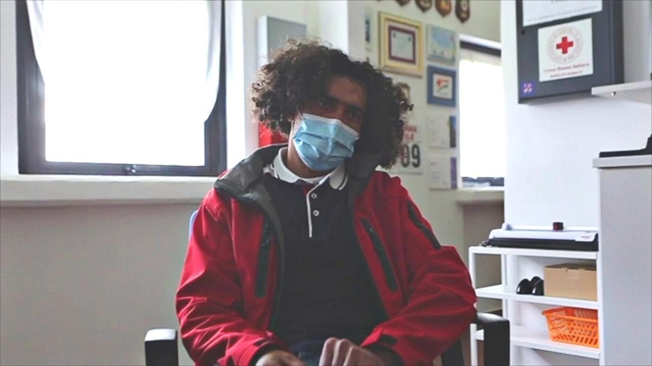 Migrante salvato diventa volontario della Croce Rossa: "La mia notte da incubo nella neve"