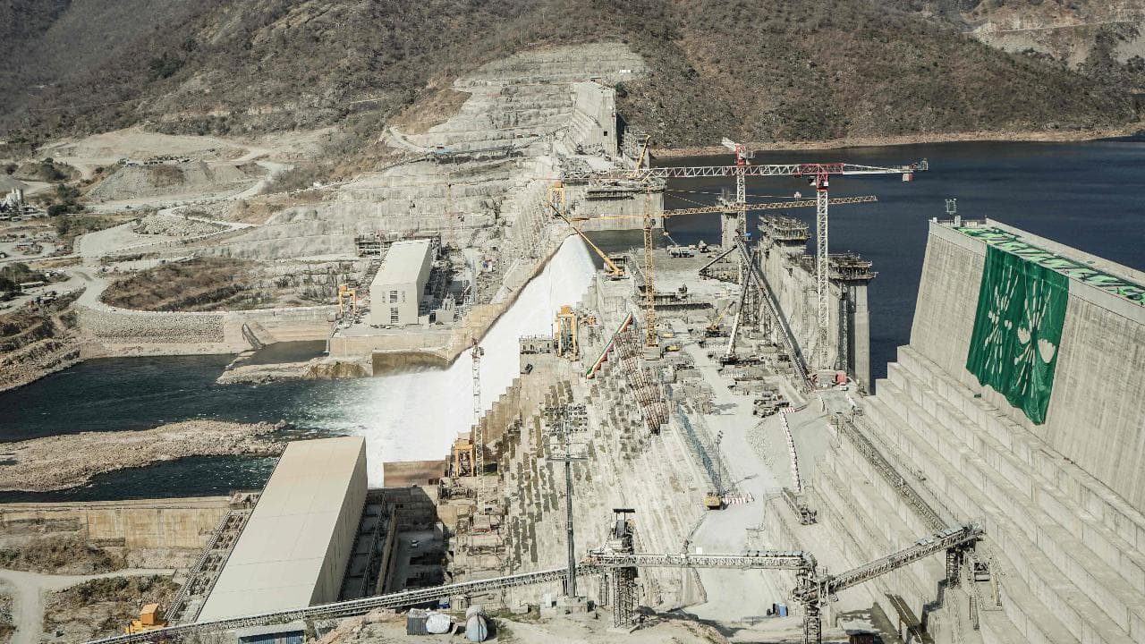 La più grande diga d'Africa è stata riempita con le acque del Nilo: Egitto e Sudan contro l'Etiopia