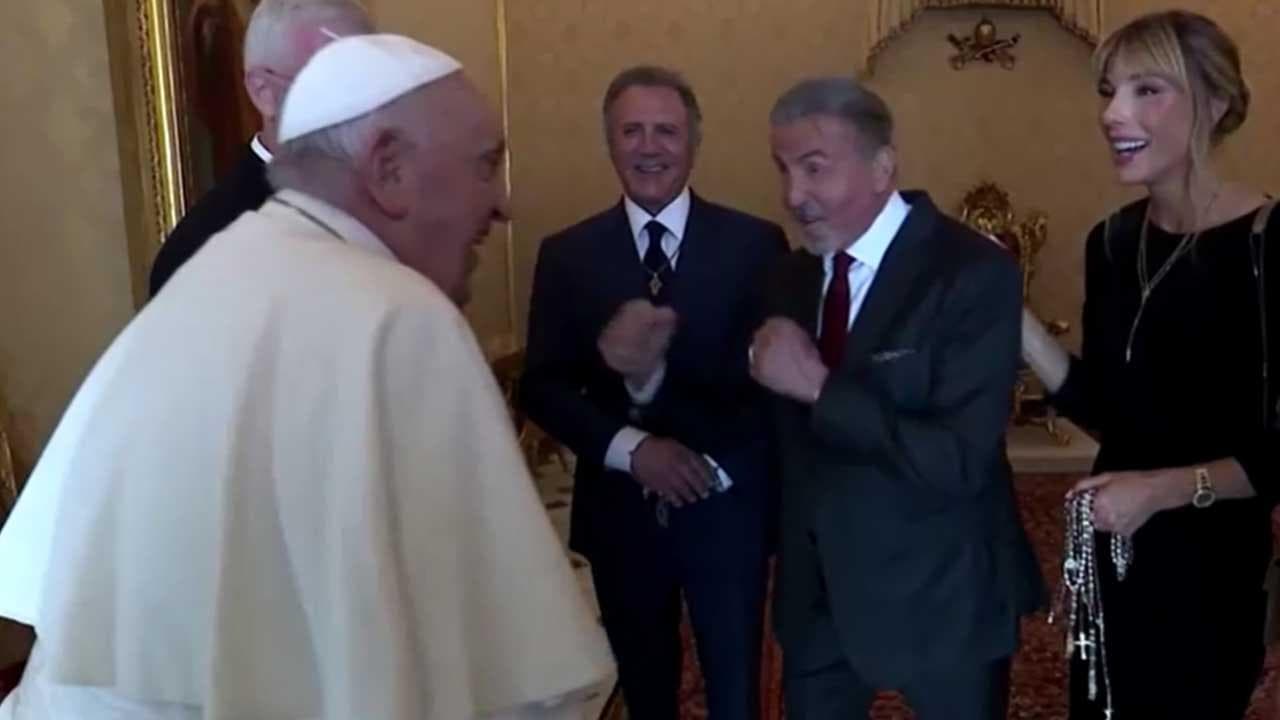 Il Papa incontra Sylvester Stallone:"Sono cresciuto con i tuoi film". E l'attore: "Pronto per boxare?"