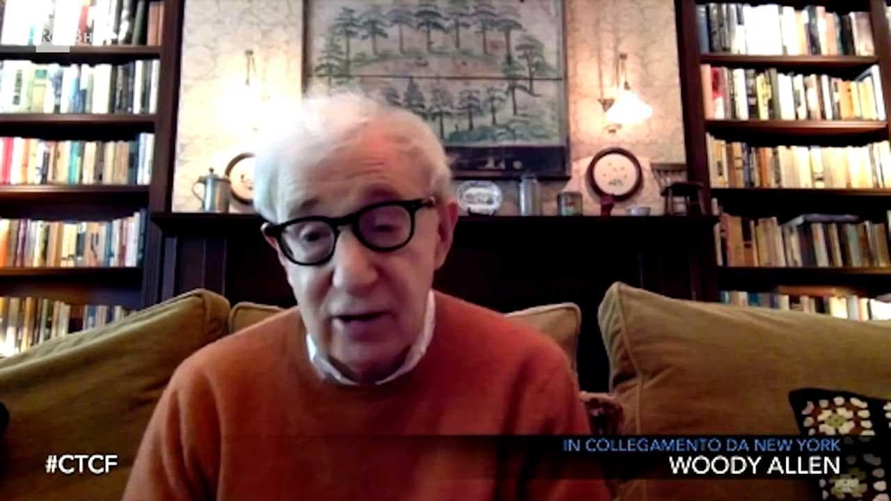 Woody Allen: "Ecco perché vorrei che spargessero le mie ceneri vicino a una farmacia"