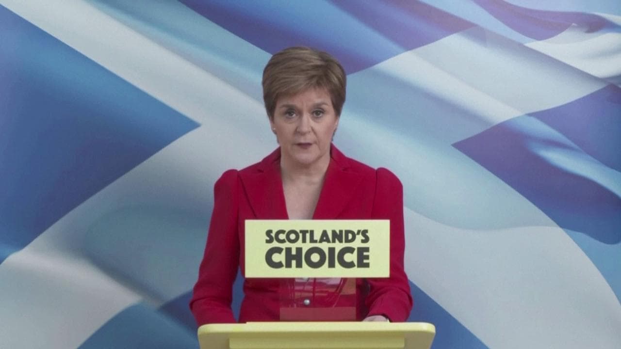 Scozia, la premier Sturgeon dopo vittoria Snp: "Ora nulla giustifica un no al referendum"