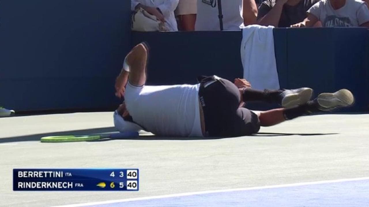 Tennis, il brutto infortunio alla caviglia di Matteo Berrettini agli Us Open