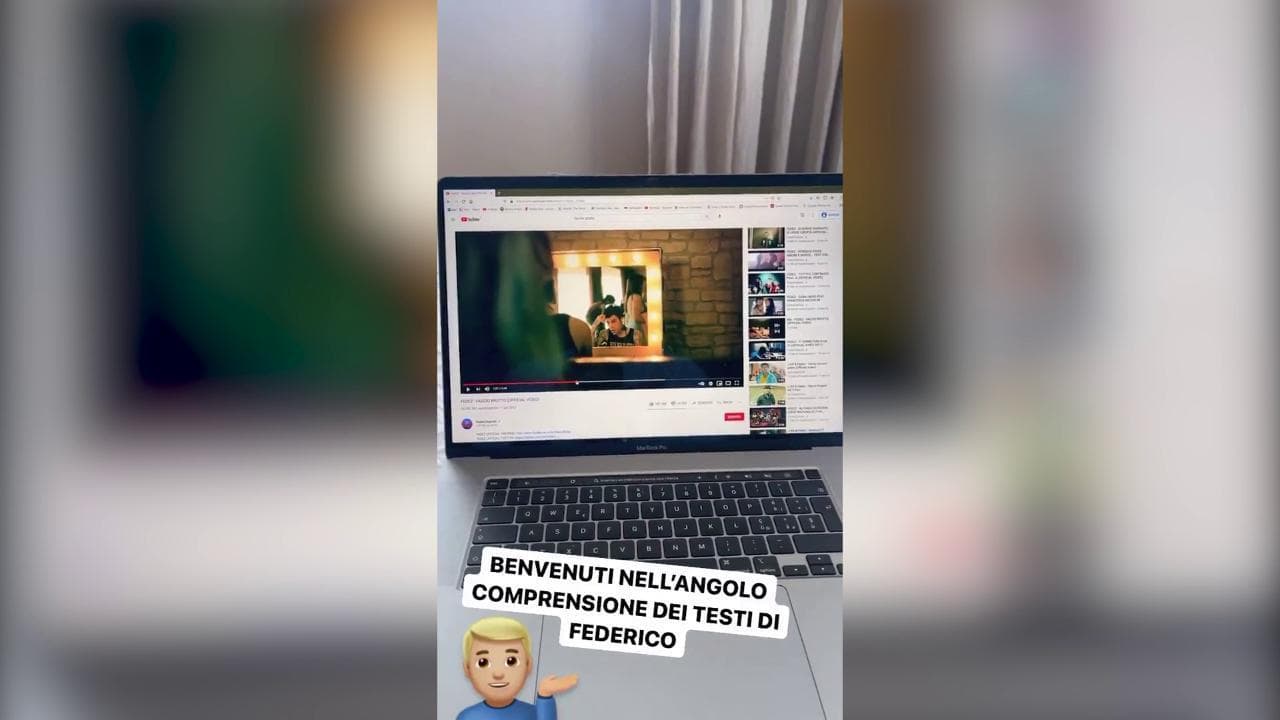 Omofobia, ironia sul cliché del rapper macho: Fedez spiega i testi delle sue canzoni