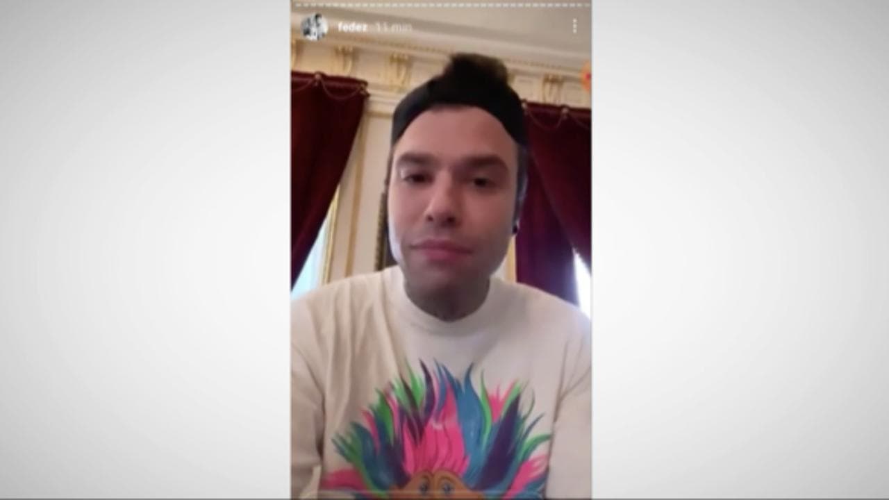 Fedez al sindacalista Bentivogli: "Se vendo la Lamborghini e compro una Panda sono più credibile?"