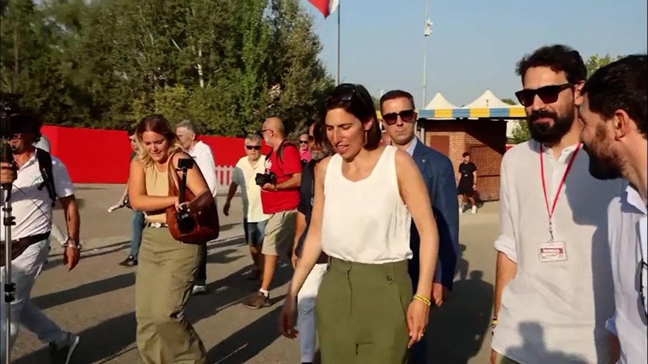 L'appello di Elly Schlein a Giorgia Meloni: "Lavoriamo insieme contro la violenza di genere"