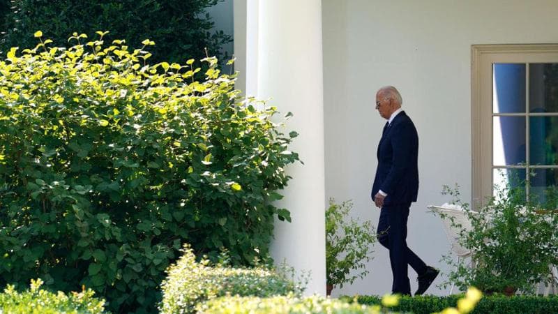 Usa, Media: “I Clinton sostengono Biden a non lasciare”. Vance: “Se rinuncia alla candidatura, deve anche dimettersi”