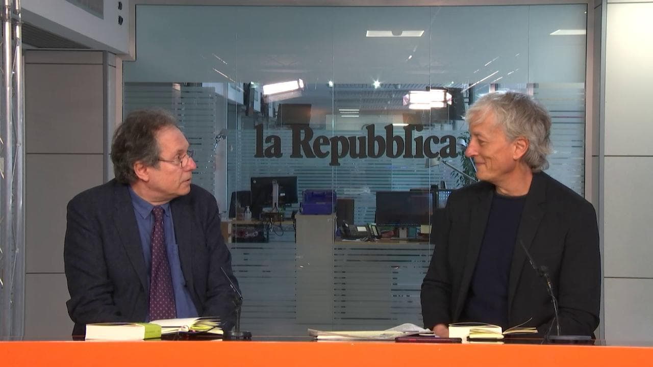 Riccardo Luna incontra il filosofo Maurizio Ferraris: "Il web avanza, ci pagheranno per non lavorare"