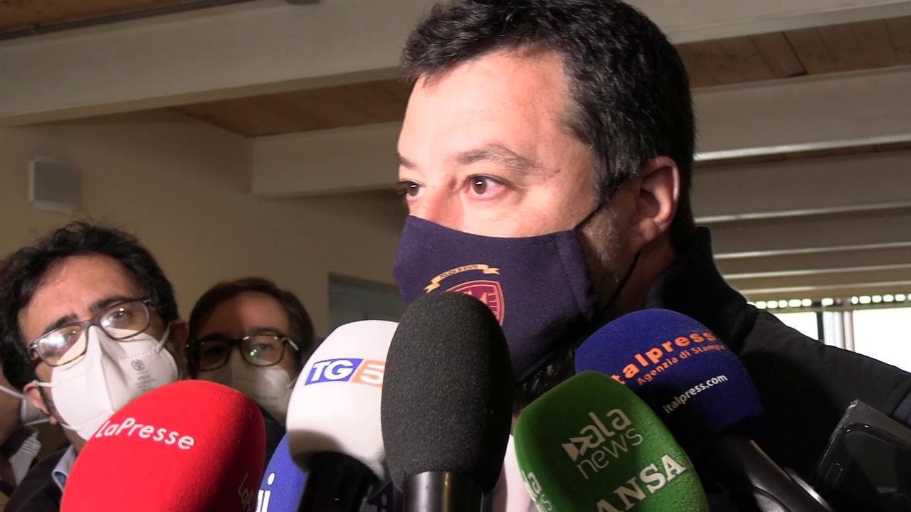 Copasir, Salvini: "Tutti devono dimettersi, non solo quelli della Lega"