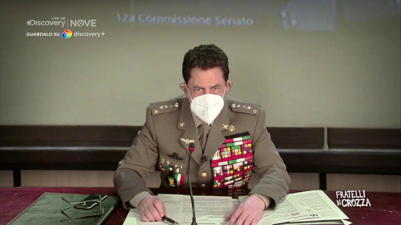 Crozza è Figliuolo: "Mi degrado a sergente: volevo si andasse a regime, è andato tutto a put..."
