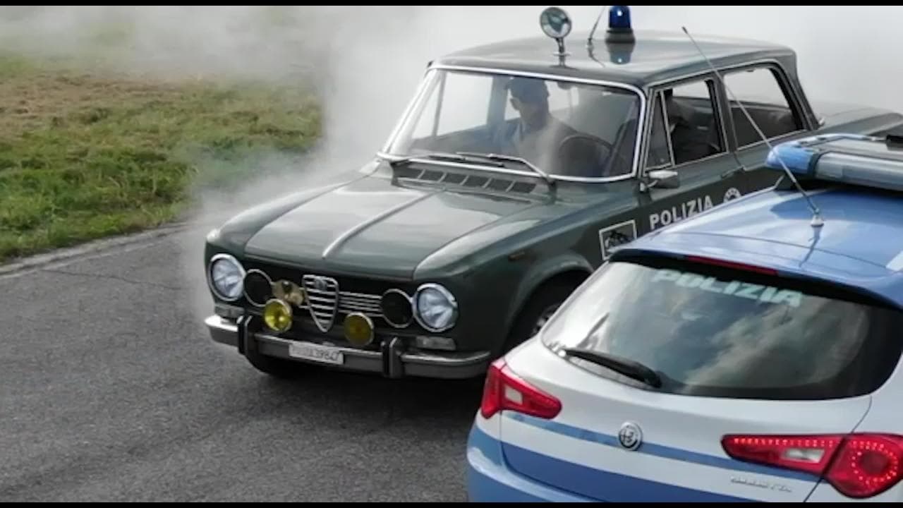 Come in "Ritorno al futuro": lo spot che celebra la festa della Polizia