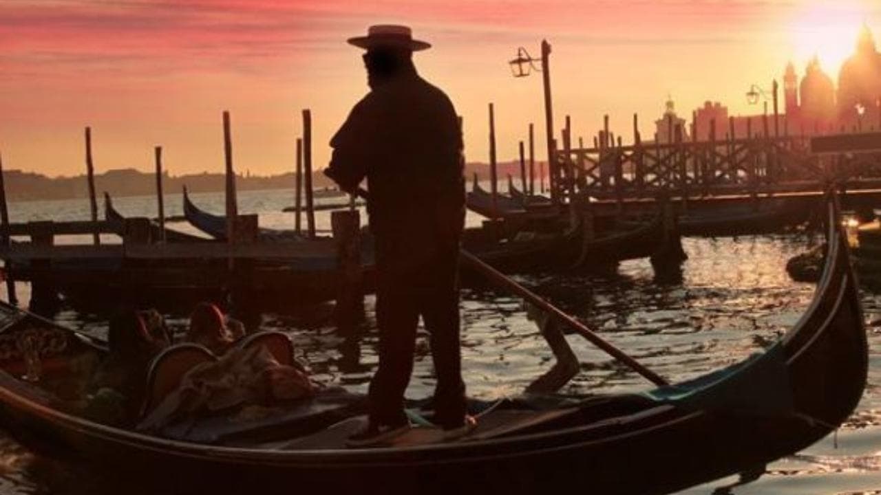 Venezia, il tour in gondola è virtuale: i segreti dei canali della Serenissima