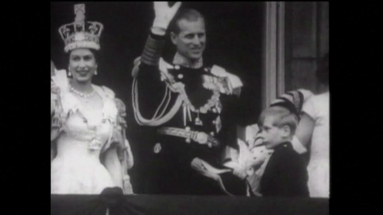Addio al principe Filippo, dal matrimonio alle prime uscite pubbliche: l'amore con la regina Elisabetta