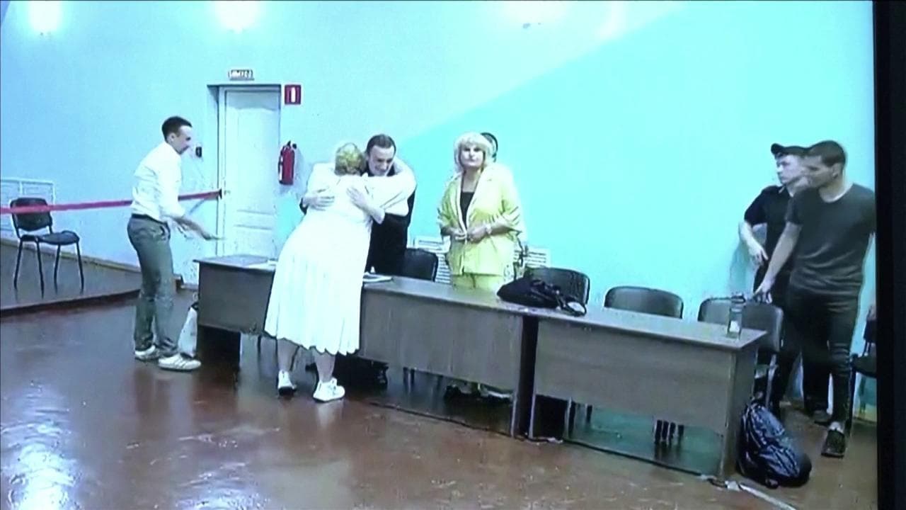 Aleksej Navalny condannato ad altri 19 anni di reclusione, le immagini in tribunale