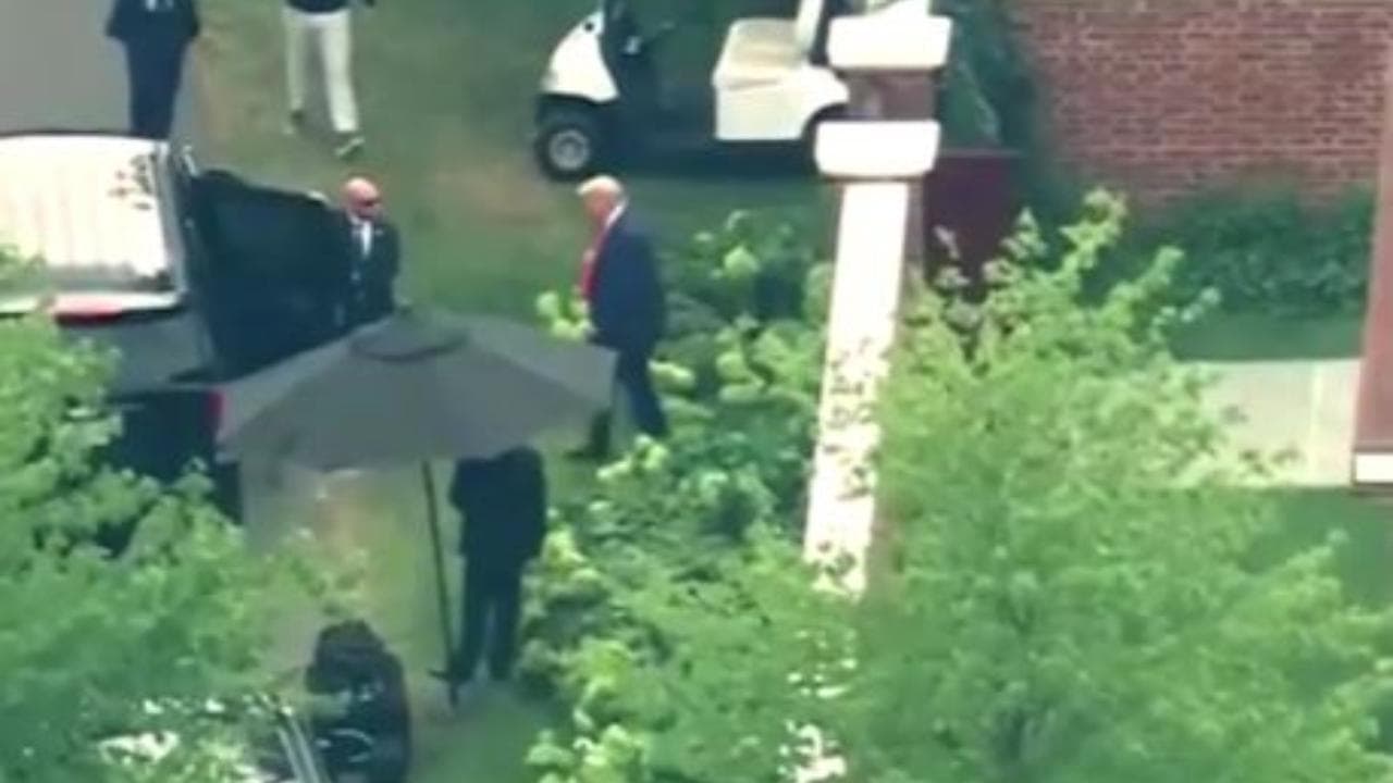 Donald Trump in tribunale a Washington: il momento della partenza dal golf club  New Jersey
