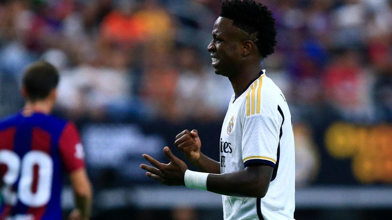 Quattro traverse e un palo: la maledizione del Real Madrid nel 3-0 subìto dal Barcellona