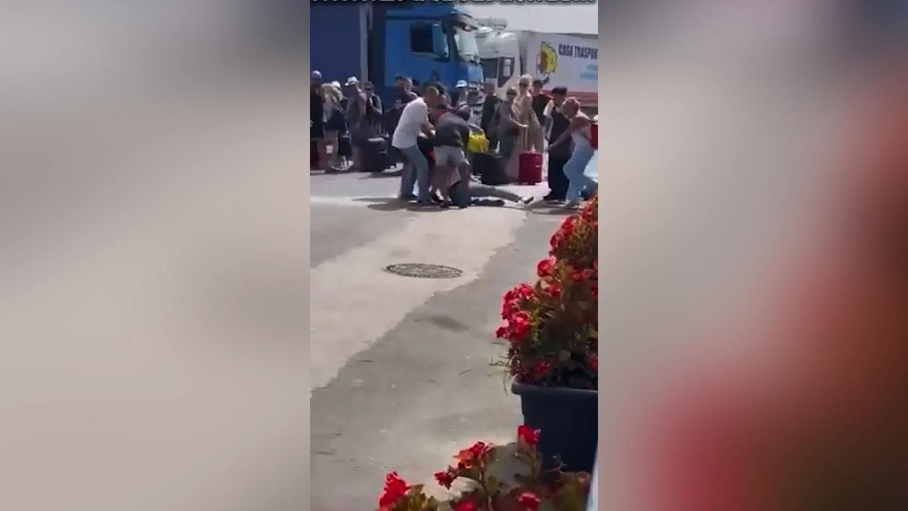 Porto, rissa agli imbarchi dei traghetti