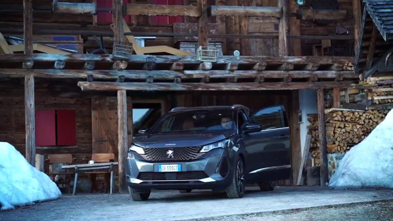 Dalle Alpi al mare, la Peugeot 3008 viaggia così