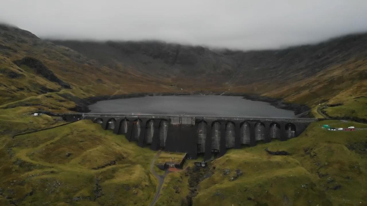 Un'enorme batteria "ad acqua" nascosta in una montagna scozzese produrrà energia a zero emissioni
