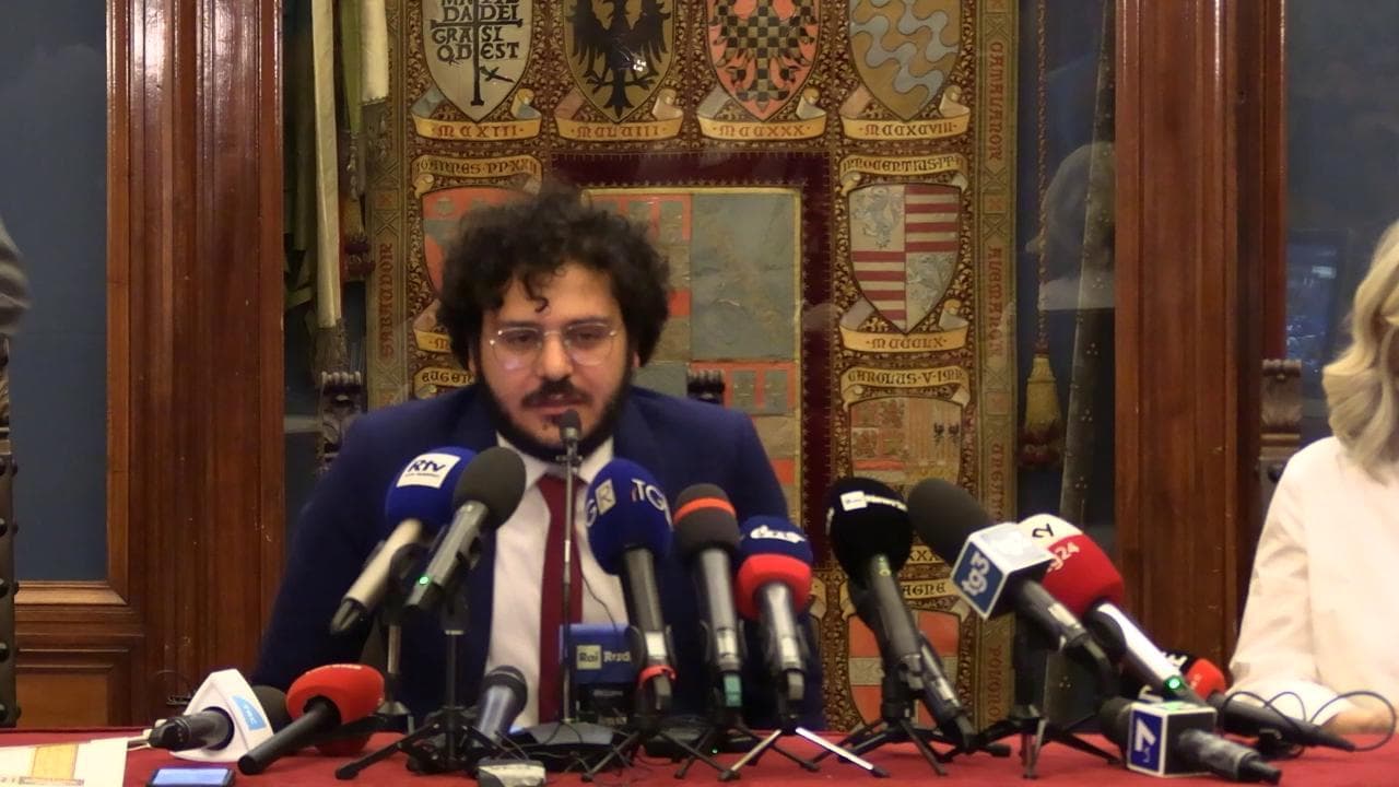 "Finalmente sono qui, è un sogno che si avvera dopo tanti anni", dice (in italiano) Patrick Zaki a Bologna