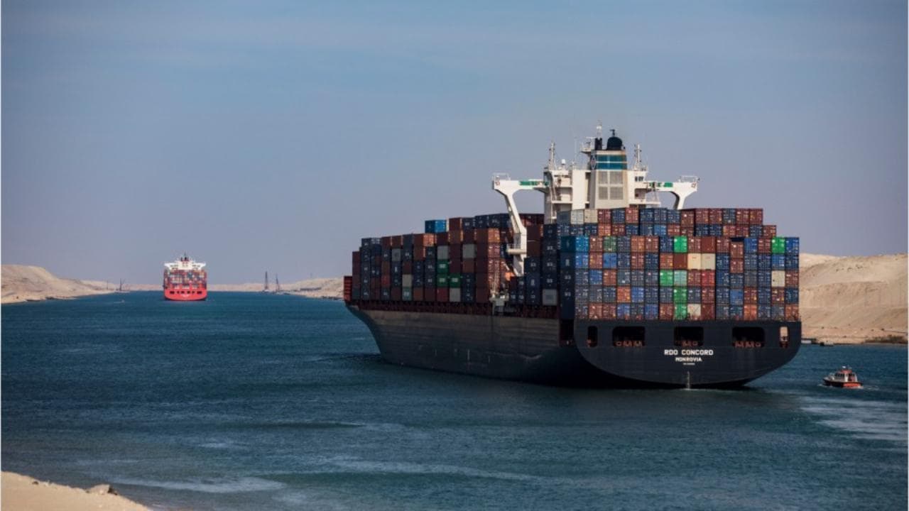 Canale di Suez, 5 curiosità sullo snodo del commercio globale